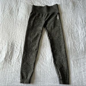 Grey gym shark leggings